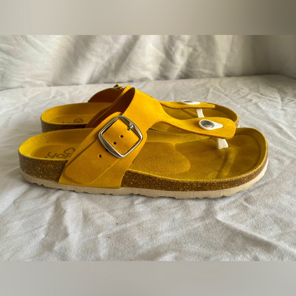 Yokono Yellow Leather Crossband Buckle Cork Footbed Comfort Sandals size 7